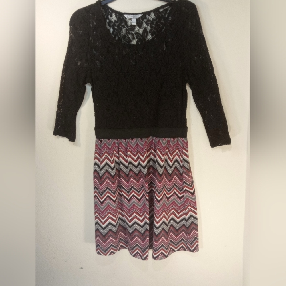 NWOT | SPEECHLESS LACE GEOMETRIC PRINT JUNIOR SIZE LARGE